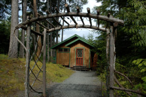 Stay at Honeysuckle Cottage during your retreat at the Salt Spring Studio.